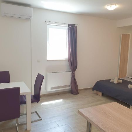 Apartments Valeria Divšići Kültér fotó