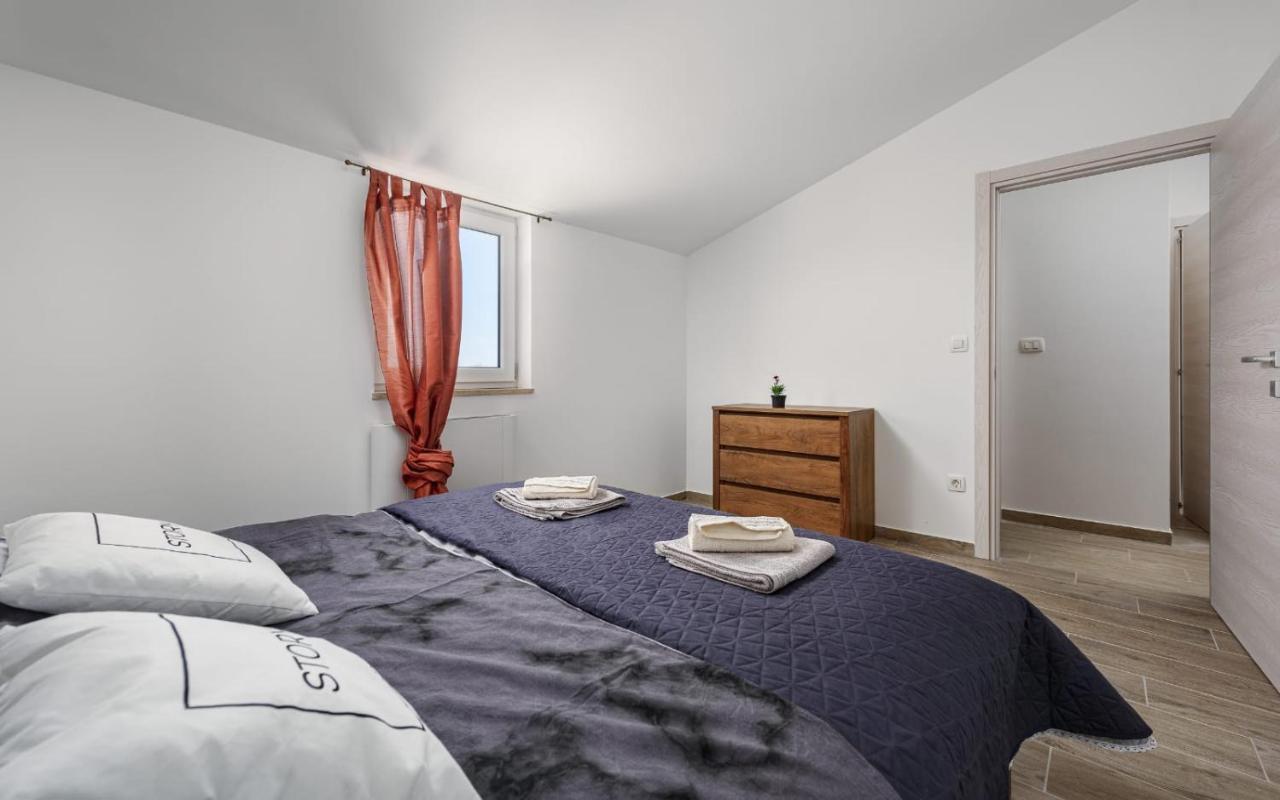 Apartments Valeria Divšići Kültér fotó